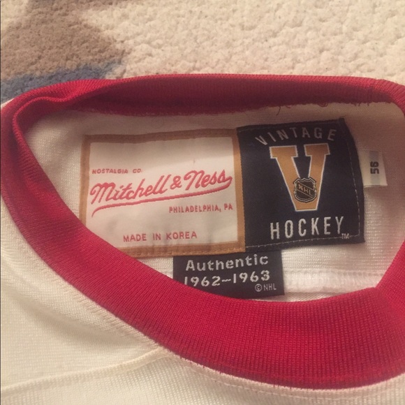 MITCHELL&NESS GORDIE HOWE & BOBBY CLARK JERSEYS - Picture 5 of 8
